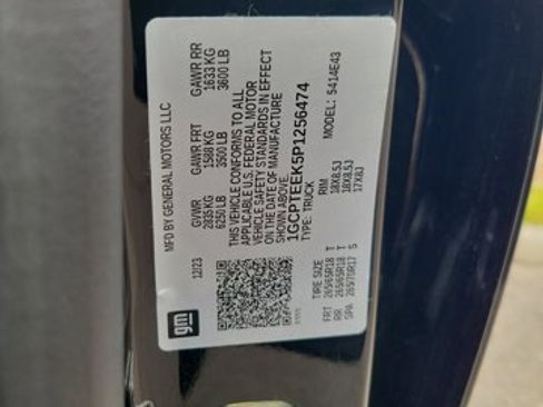 Used 2023 Chevrolet Colorado Trail Boss image 32