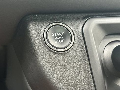 Used 2024 Land Rover Defender 110 X AWD/4WD image 21