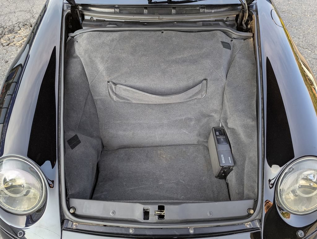 Used 1997 Porsche 911 Carrera RWD image 44
