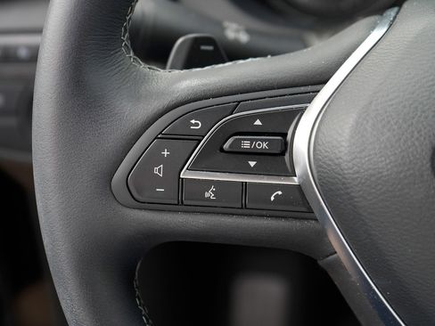 Used 2025 INFINITI QX55 Essential image 10