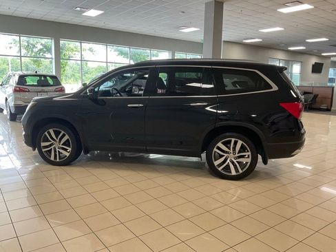 Used 2016 Honda Pilot Touring image 4