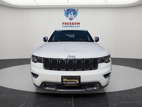 Used 2020 Jeep Grand Cherokee Limited AWD/4WD image 9