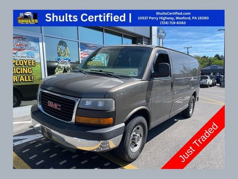 Used 2014 GMC Savana 2500 RWD image 1