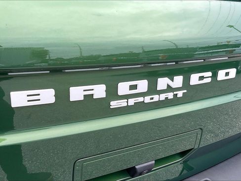 Used 2024 Ford Bronco Sport Outer Banks w/ Tech Package AWD/4WD image 8