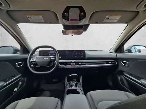 Used 2025 Kia K4 FWD image 14