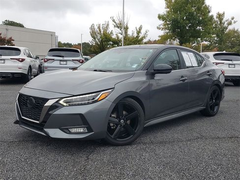 Used 2022 Nissan Sentra SR w/ SR Premium Package image 32