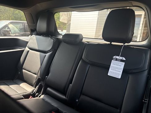 New 2025 Ford Expedition Tremor image 25