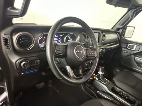 Used 2023 Jeep Wrangler Unlimited w/ Cold Weather Group AWD/4WD image 16