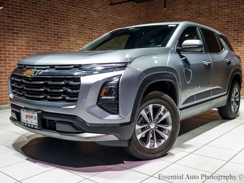 New 2026 Chevrolet Equinox LT image 2