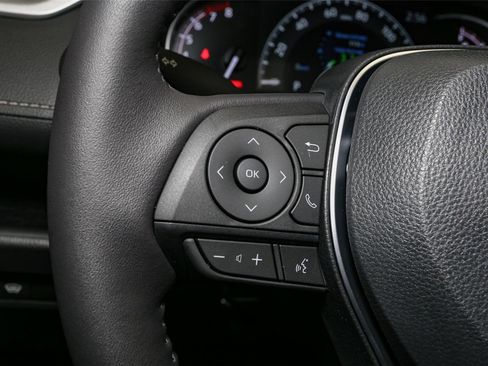 New 2025 Toyota RAV4 XLE image 21