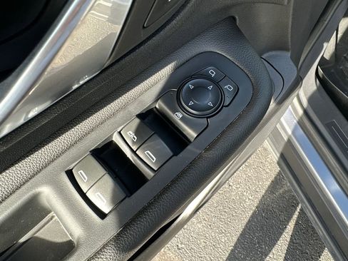 Used 2020 GMC Terrain SLT w/ Preferred Package image 19