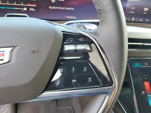 Certified 2025 Cadillac Escalade Premium Luxury image 60