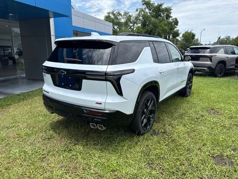 New 2026 Chevrolet Traverse RS w/ LPO, Floor Liner Package FWD image 3
