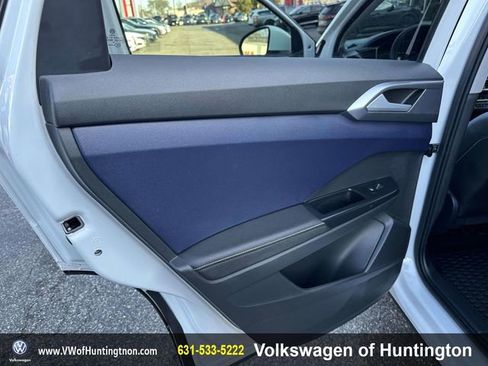 Certified 2025 Volkswagen Taos SEL w/ Taos Adventure Package (SXB) image 20