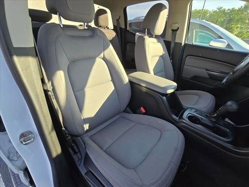 Used 2017 Chevrolet Colorado W/T RWD image 24