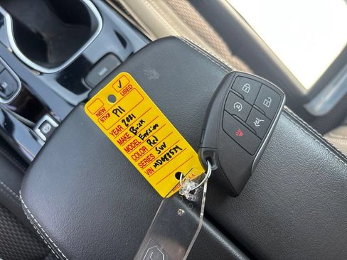 Used 2021 Buick Envision Preferred FWD image 19