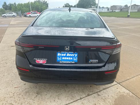 Used 2024 Honda Accord Sport image 8