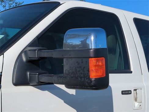 Used 2013 Ford F250 Lariat w/ Lariat Ultimate Pkg image 12
