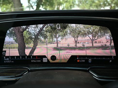 Used 2021 Cadillac Escalade ESV Sport w/ Driver Assist Tech Package AWD/4WD image 11