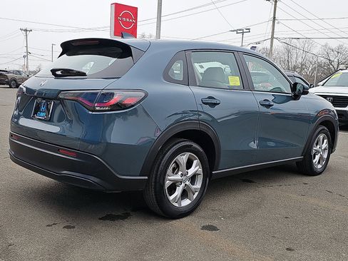 Used 2023 Honda HR-V LX image 4