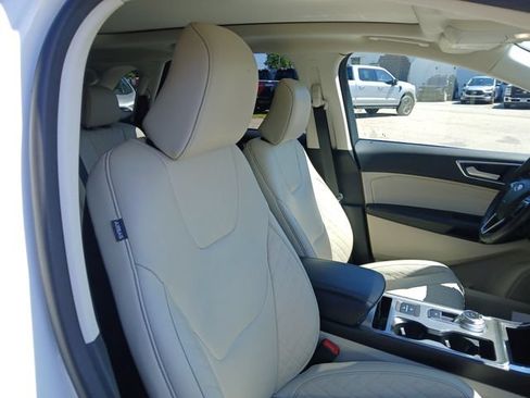 Used 2023 Ford Edge Titanium w/ Class II Trailer Tow Package AWD/4WD image 49