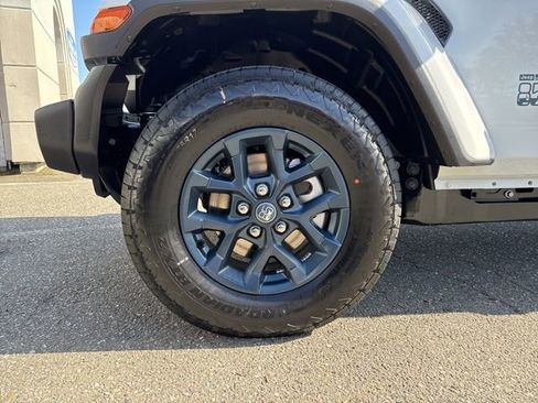 New 2026 Jeep Wrangler Unlimited Sport AWD/4WD image 12