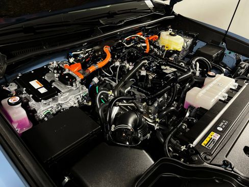 Certified 2025 Toyota 4Runner Limited image 10