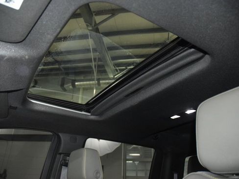 Used 2024 Chevrolet Silverado 1500 ZR2 image 50