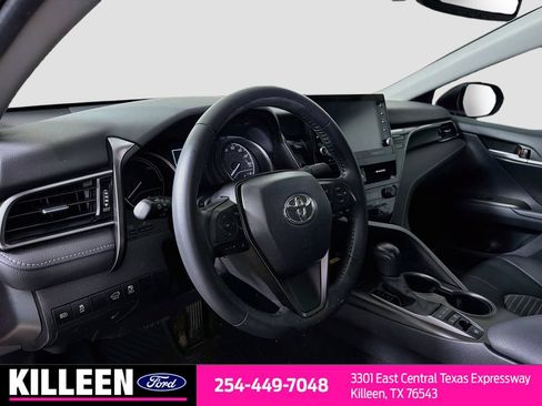 Used 2024 Toyota Camry SE w/ Audio Upgrade Package FWD image 11