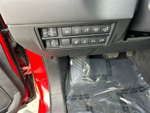 Used 2022 Toyota Tundra Platinum image 26