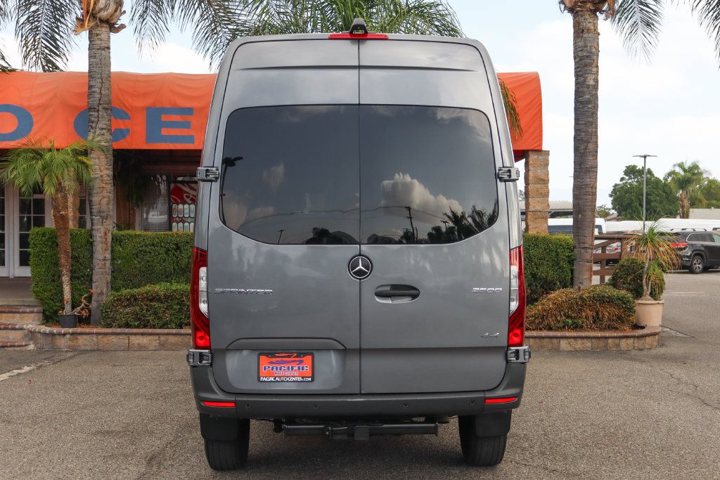 Used 2021 Mercedes-Benz Sprinter 2500 image 7
