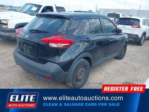 Used 2020 Nissan Kicks S FWD image 8