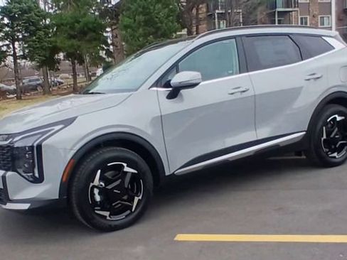 New 2026 Kia Sportage EX image 7