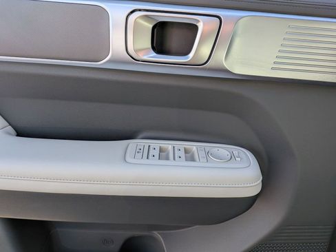 Used 2025 Hyundai Santa Fe SEL image 14