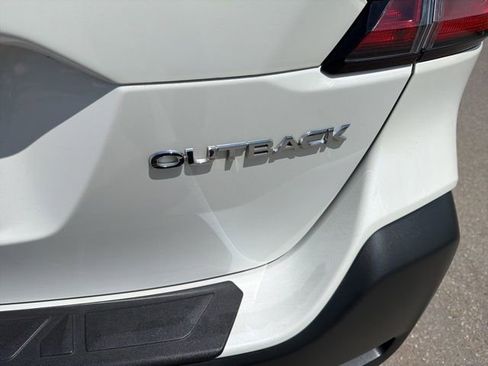 Used 2025 Subaru Outback Premium image 5