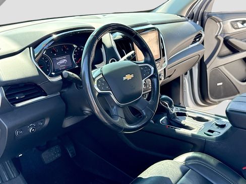 Used 2021 Chevrolet Traverse Premier w/ Redline Edition AWD/4WD image 4