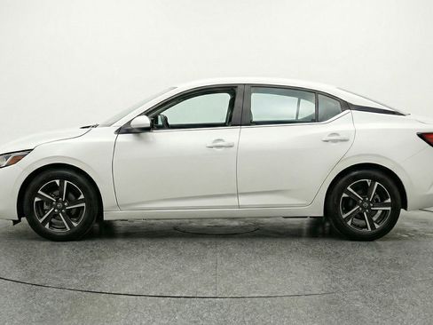 Used 2025 Nissan Sentra SV FWD image 5