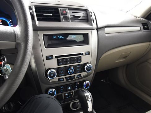 Used 2012 Ford Fusion SE FWD image 30