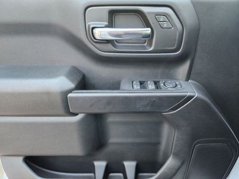 Used 2024 Chevrolet Silverado 1500 Custom image 25