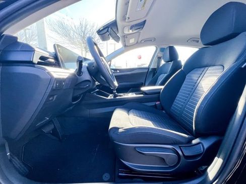 New 2026 Kia K5 LXS image 17