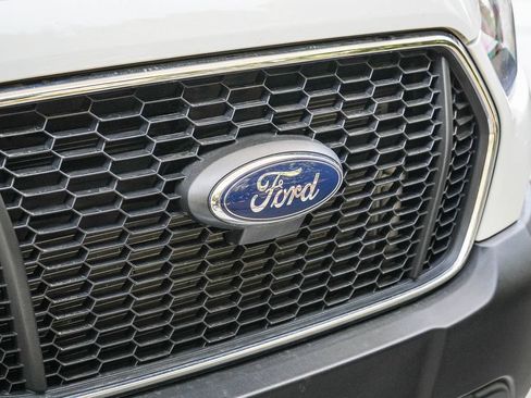 Used 2025 Ford Transit 250 Low Roof w/ Exterior Upgrade Package RWD image 9