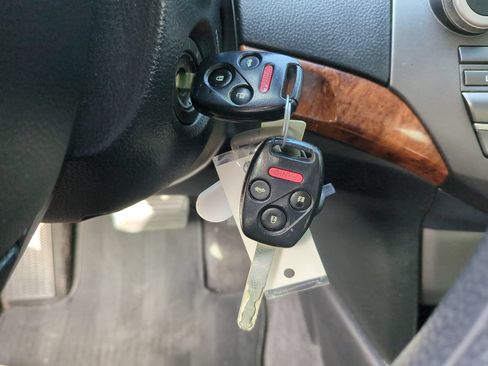 Used 2011 Honda Accord EX image 26