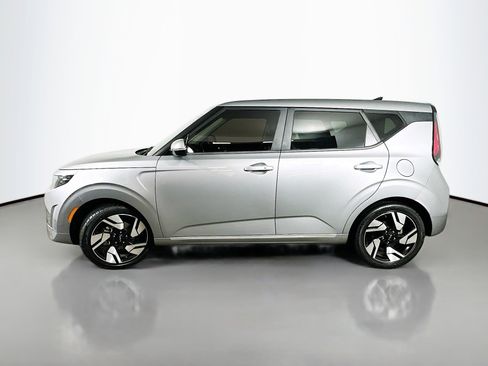Certified 2023 Kia Soul GT-Line image 4