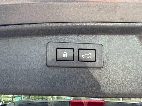 Used 2021 Subaru Outback Limited XT AWD/4WD image 35