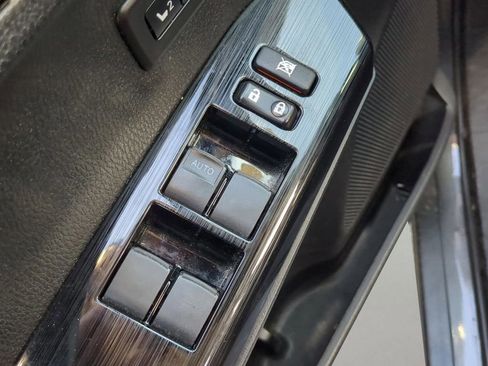 Used 2016 Toyota RAV4 Limited FWD image 22