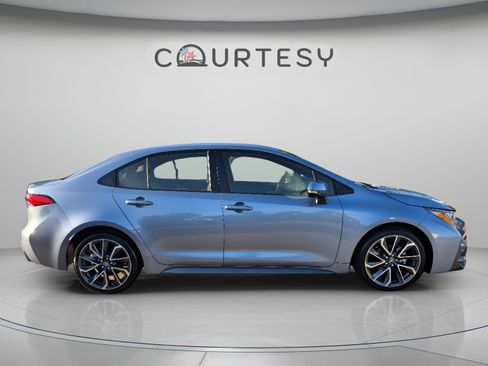 Used 2021 Toyota Corolla SE FWD image 8