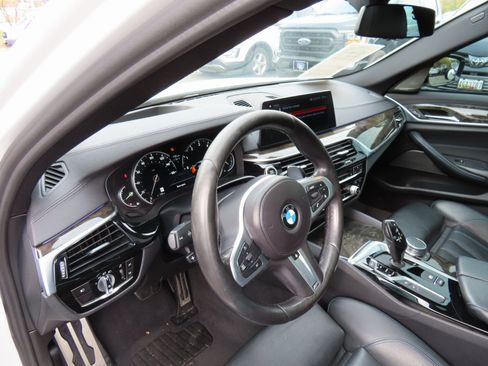 Used 2017 BMW 530i xDrive image 15