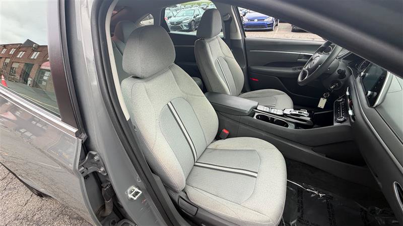 Used 2020 Hyundai Sonata SE w/ Cargo Package FWD image 8
