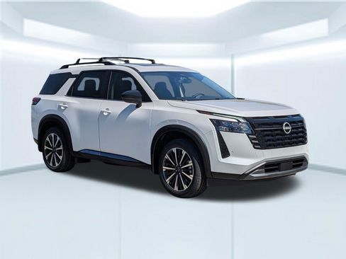 New 2026 Nissan Pathfinder Platinum w/ Cargo Package image 4