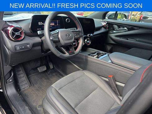 Used 2025 Chevrolet Blazer EV RS AWD/4WD image 8